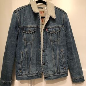 NEW Levi’s Sherpa Lined Denim Jacket